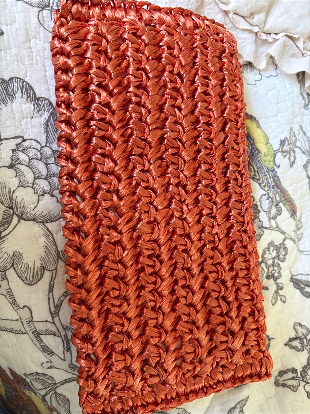 Vintage Made in Italy for Bloomingdale's Woven Raffia Clutch - Coral. - Picture 7 of 8